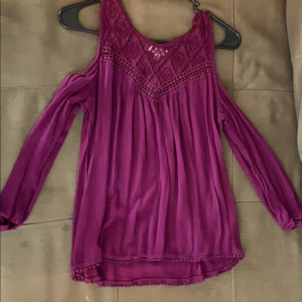 Shoulderless Top